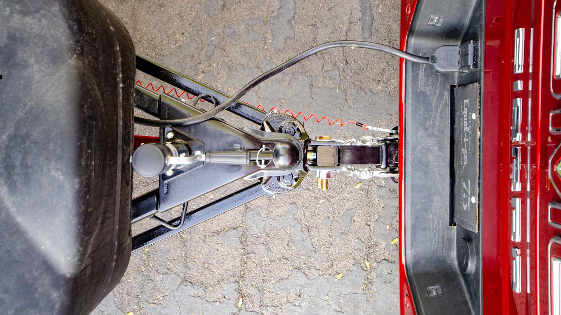 Choosing the Right Weight Distribution Hitch for You